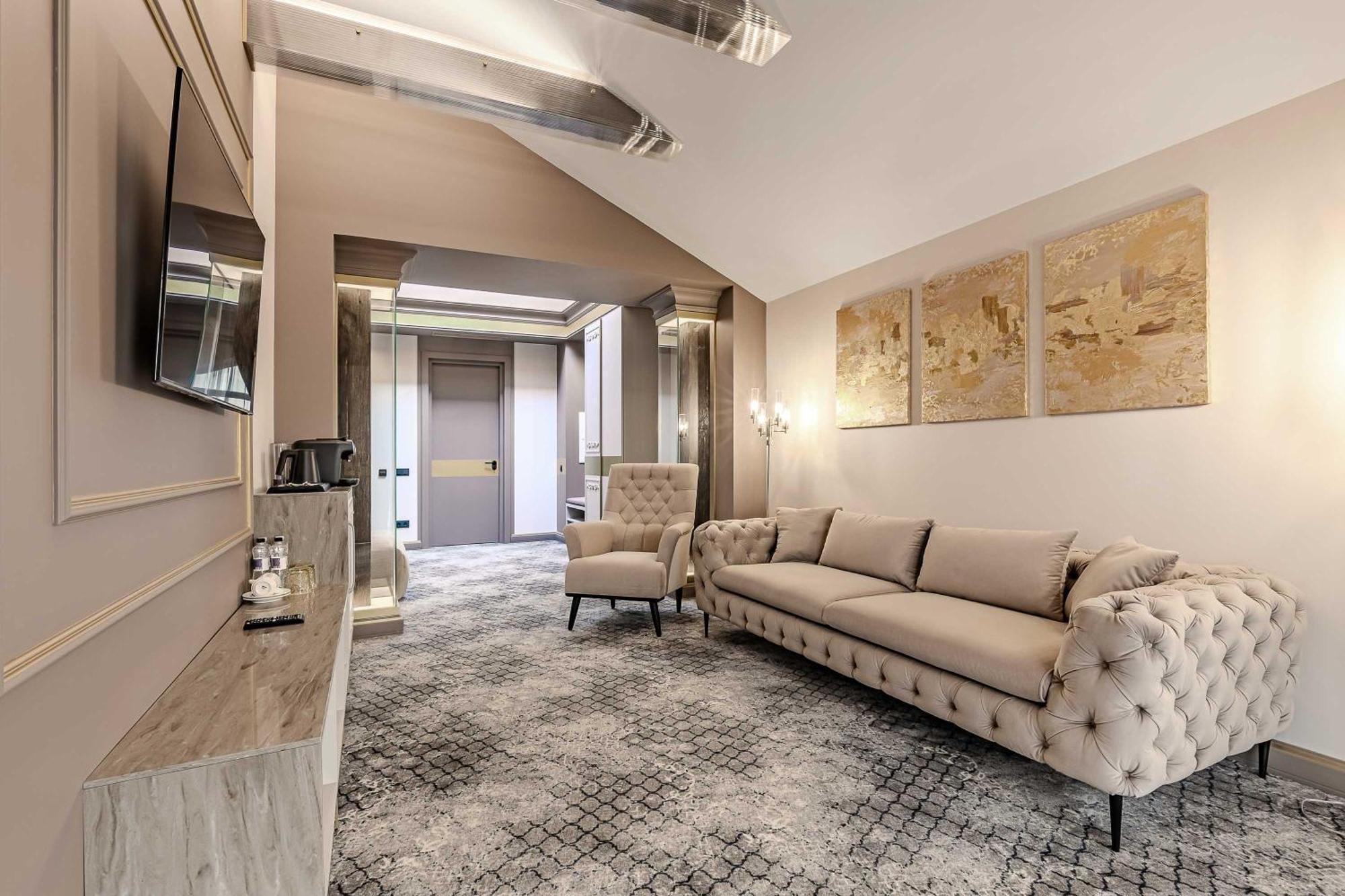 Equides Club Hotel Lesniki Bagian luar foto