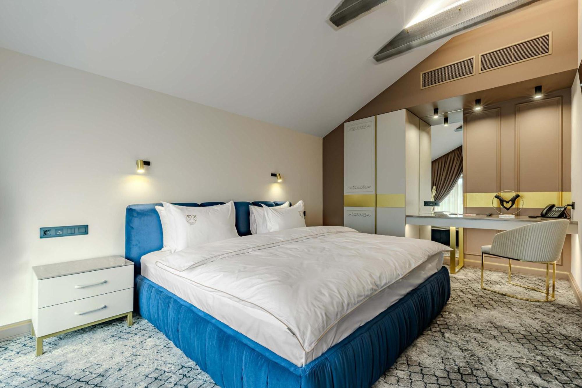 Equides Club Hotel Lesniki Bagian luar foto
