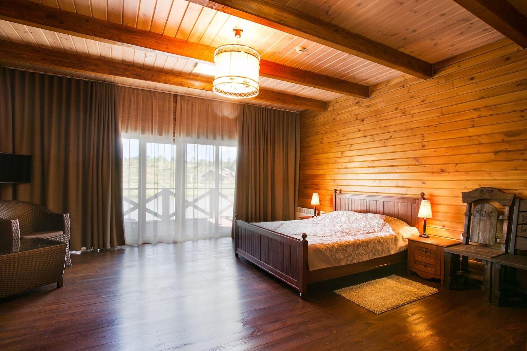 Equides Club Hotel Lesniki Bagian luar foto