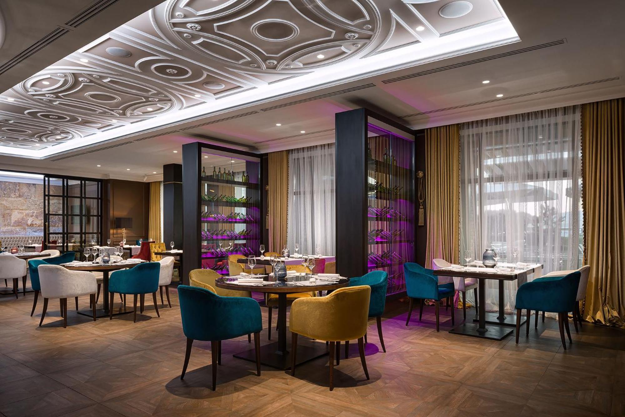 Equides Club Hotel Lesniki Bagian luar foto
